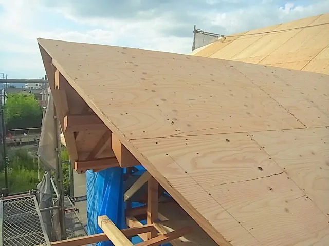 屋根カバー工事